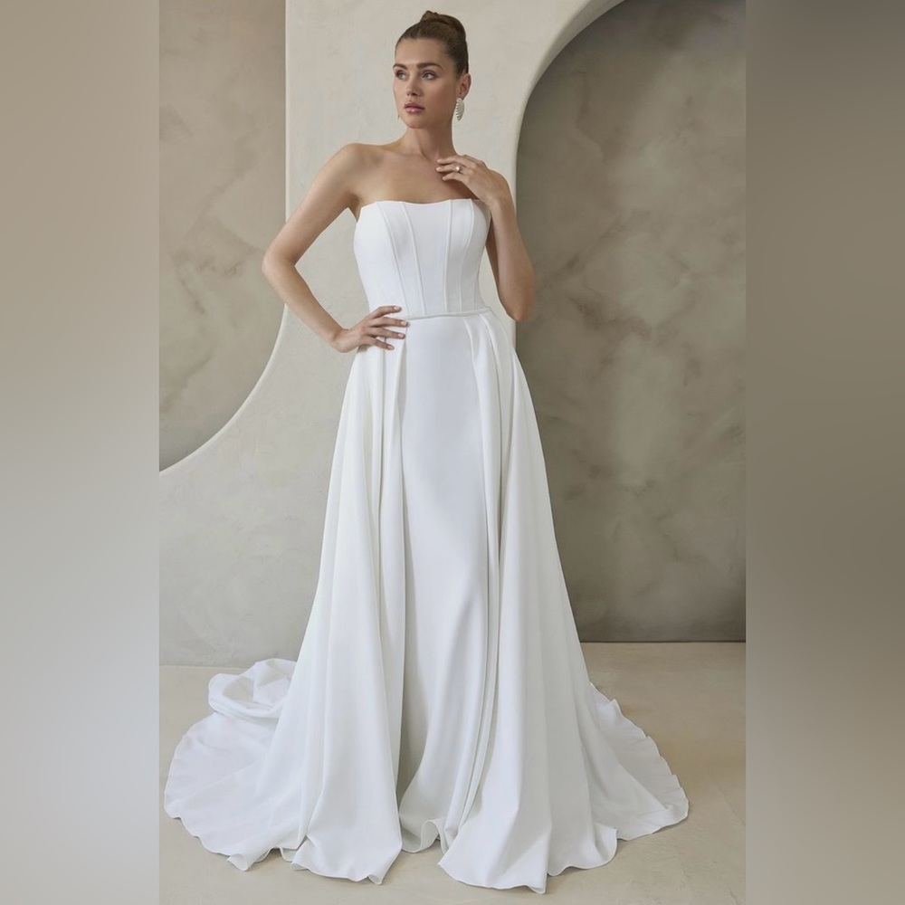 Casablanca Bridal Skirt style LE166